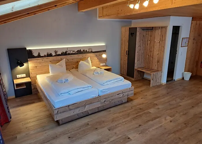 Gasthof Pension Altwirt